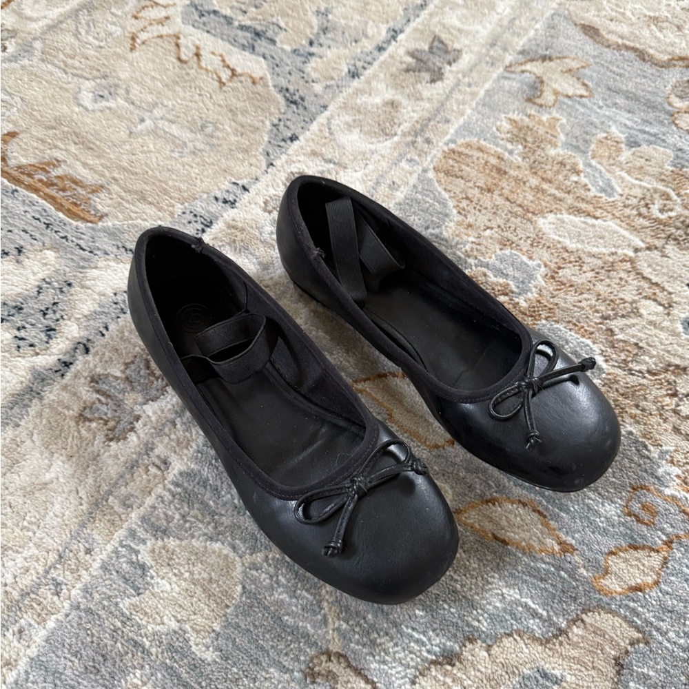 Urban Outfitters Black Bow Flats